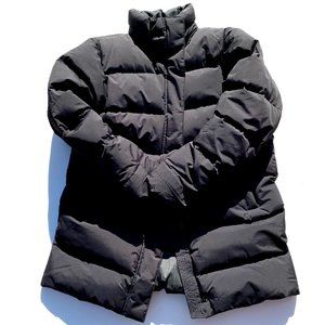 Helly Hansen “Aspire” puffer parka, down alternative fill, size Medium, EUC.